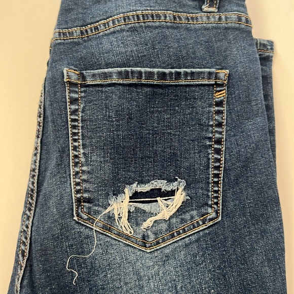 Super High Rise Ripped / Distressed Button Fly Jeans. Size: 13 - Picture 2 of 2